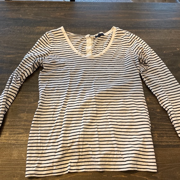 Gap stripped long sleeve - Picture 1 of 1